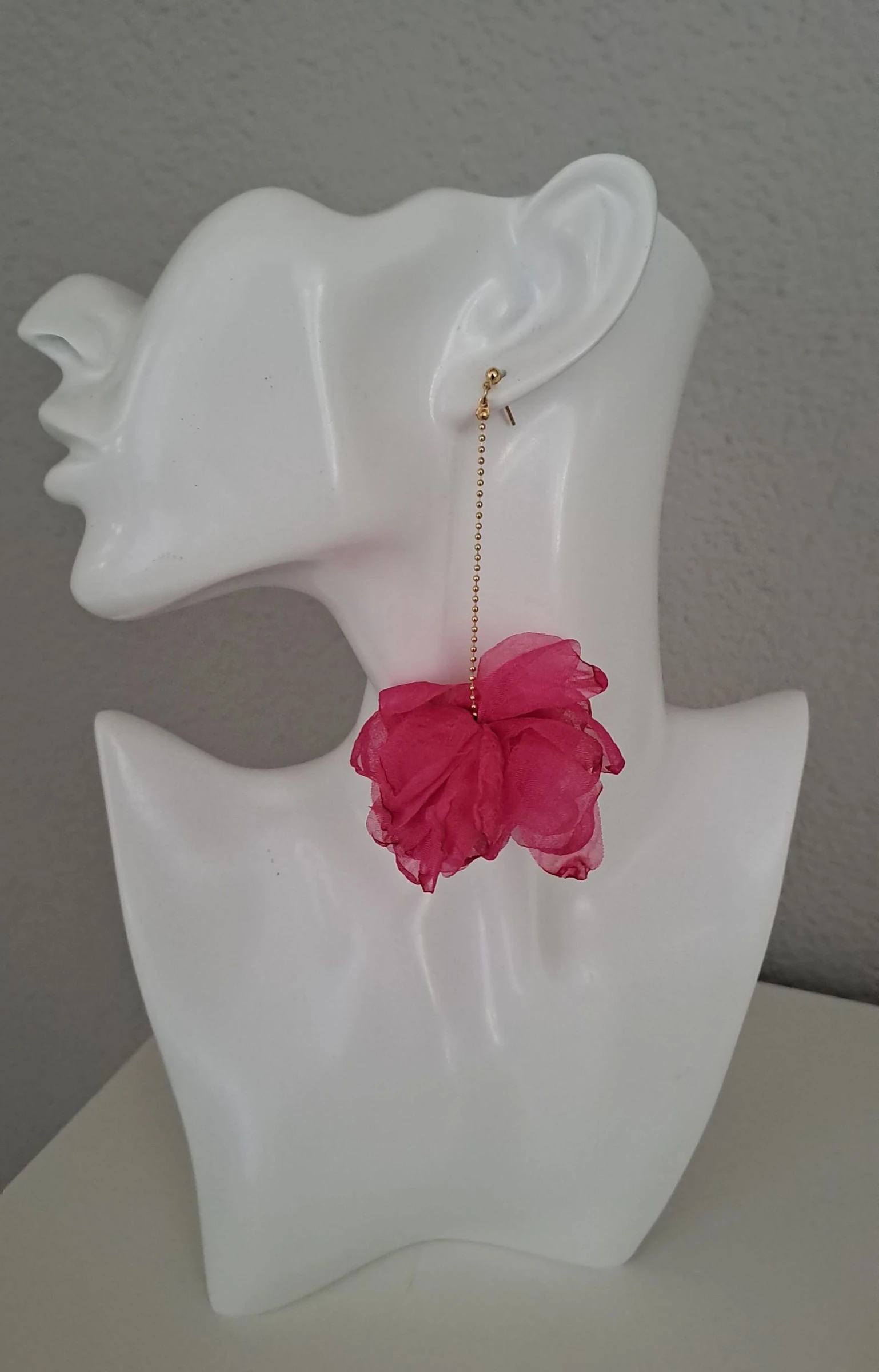 Chiffon hang oorbellen fuchsia